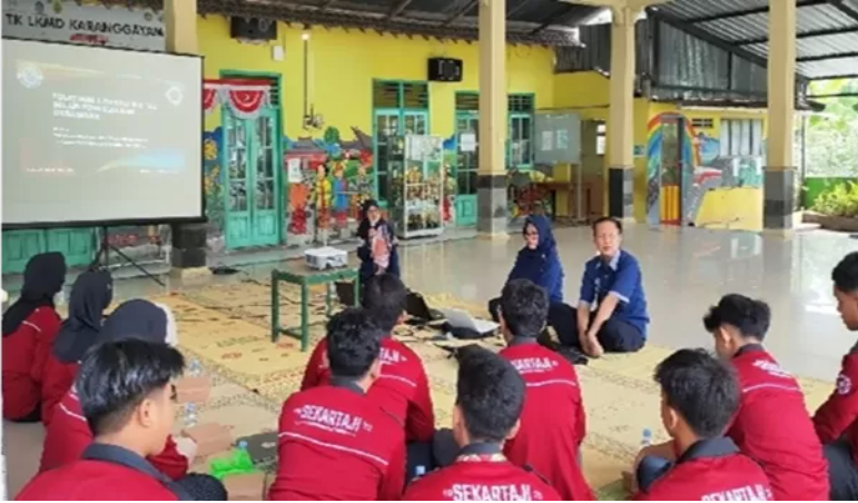 Rintisan Smart Village Terwujud di Bantul, Ini Kolaborasi PKM UTDI dan Sekartaji